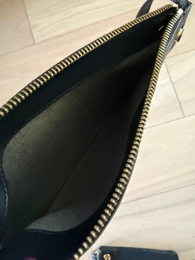 CÉLINE トリオ 黒 レザー ショルダーバッグ　ラージ