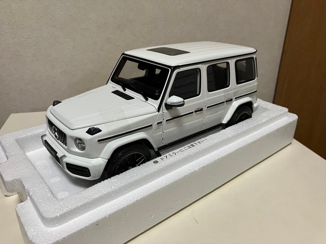1/18 ミニチャンプス メルセデスAMG-G63 2018