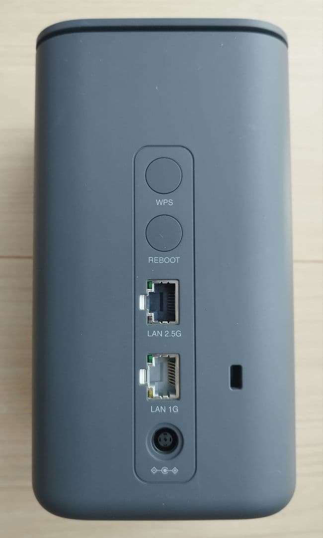 【使用1年/美品】HR02/docomo 5G