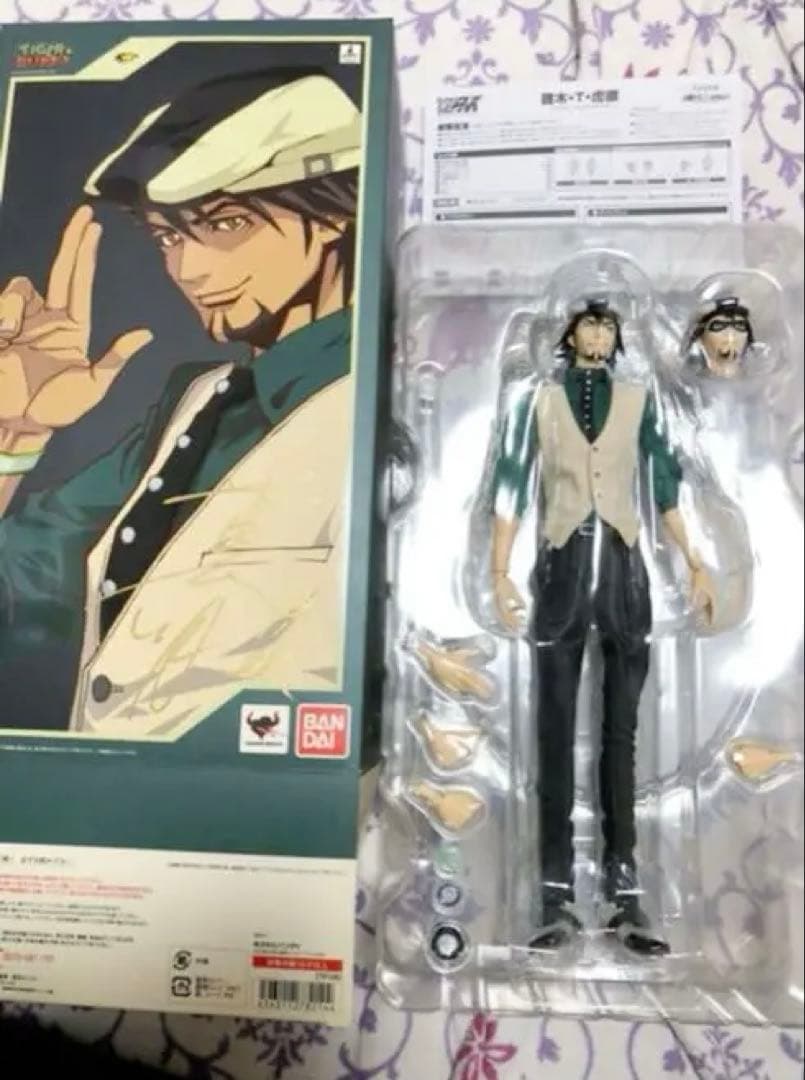 【平田広明さんサイン入りドール】TIGER&BUNNY 鏑木・T・虎徹　2PM