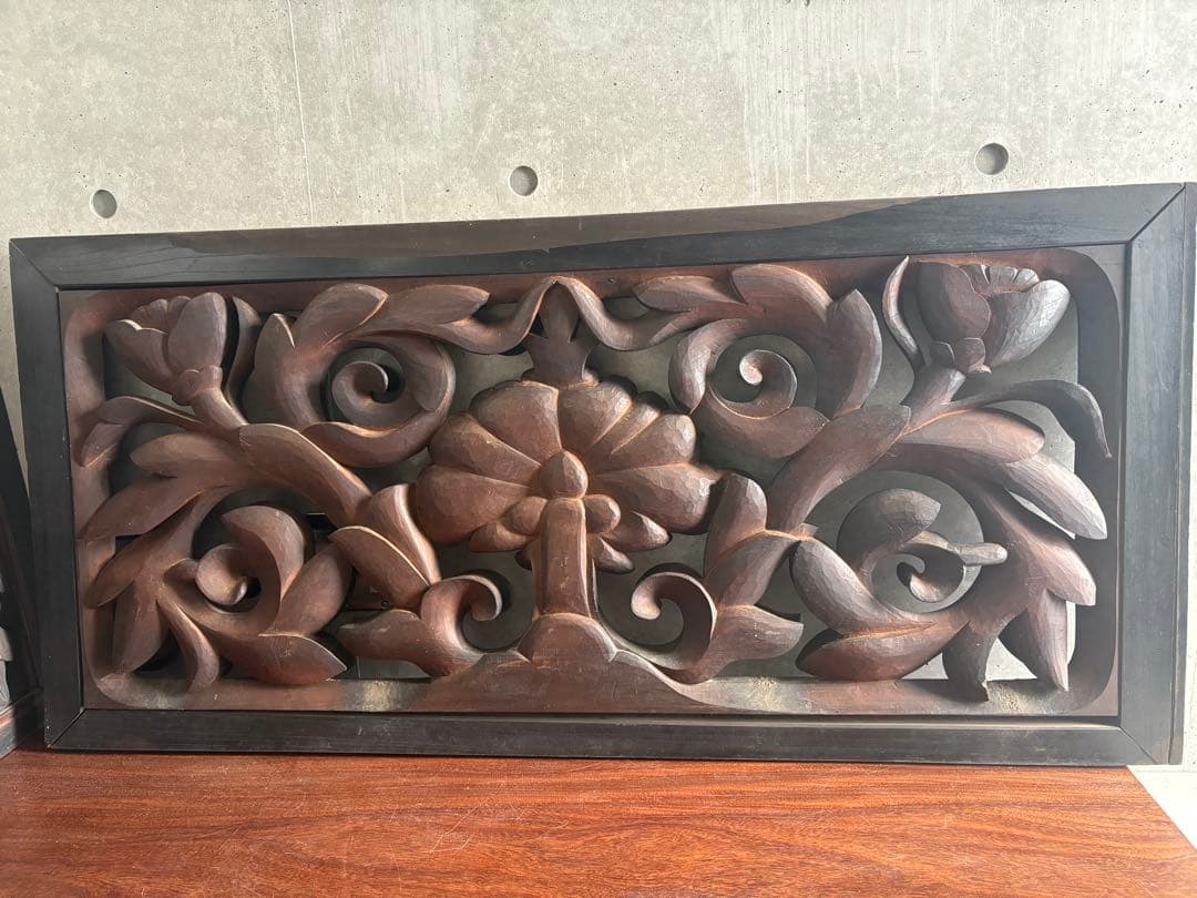 欄間　 らんま　檜？木彫り　各々１４ｋｇ弱　どっしり　アンティーク　菊　蓮？