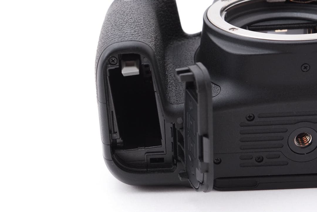 保証付き キヤノンデジタル一眼レフカメラ Canon EOS Kiss X9i