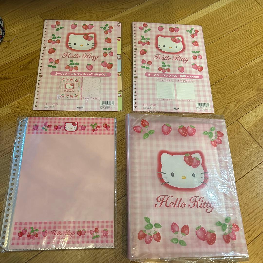 1999年　レア　Hello Kitty いちご柄リングノート セット