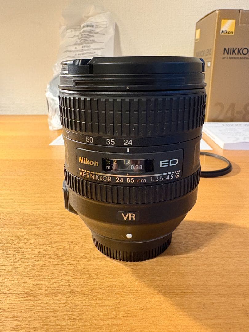 Nikon AF-S NIKKOR 24-85mm VR レンズフィルター付