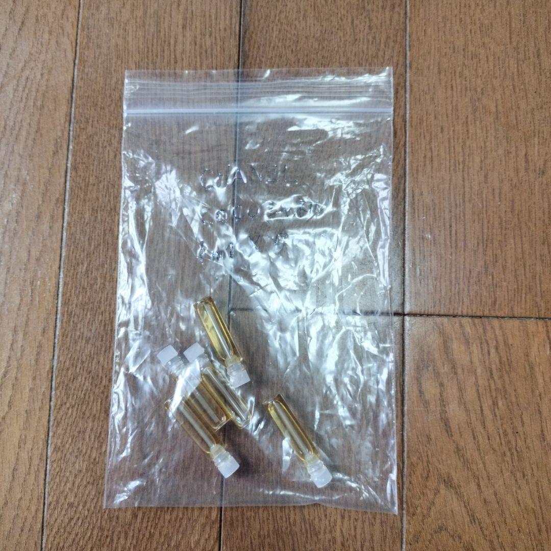 Brutetooth　ミュージックレシーバー➕香水サンプル5種類×5本