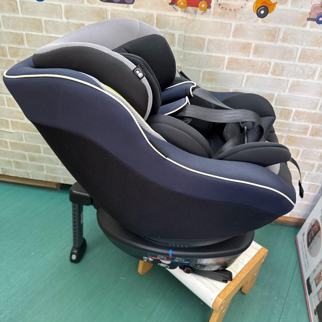 ジョイー　チャイルドシート isofix仕様　新生児から　回転式