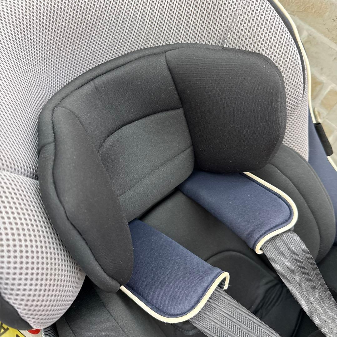 ジョイー　チャイルドシート isofix仕様　新生児から　回転式