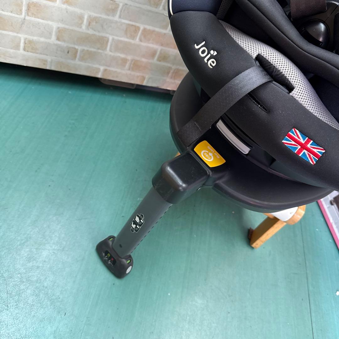 ジョイー　チャイルドシート isofix仕様　新生児から　回転式