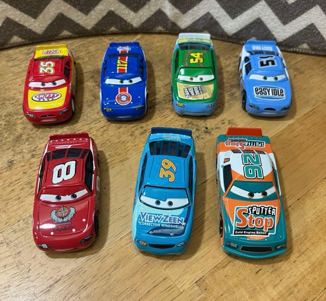 マテルカーズピストンカップレーサー34台［32台ラバータイヤ］ペースカーのセット