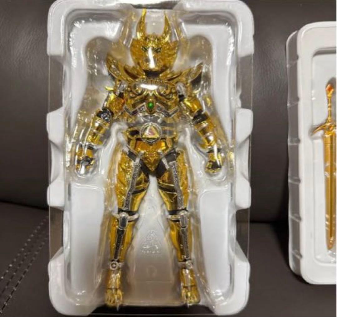 S.H.Figuarts (真骨彫製法) 黄金騎士牙狼　 (冴島鋼牙)