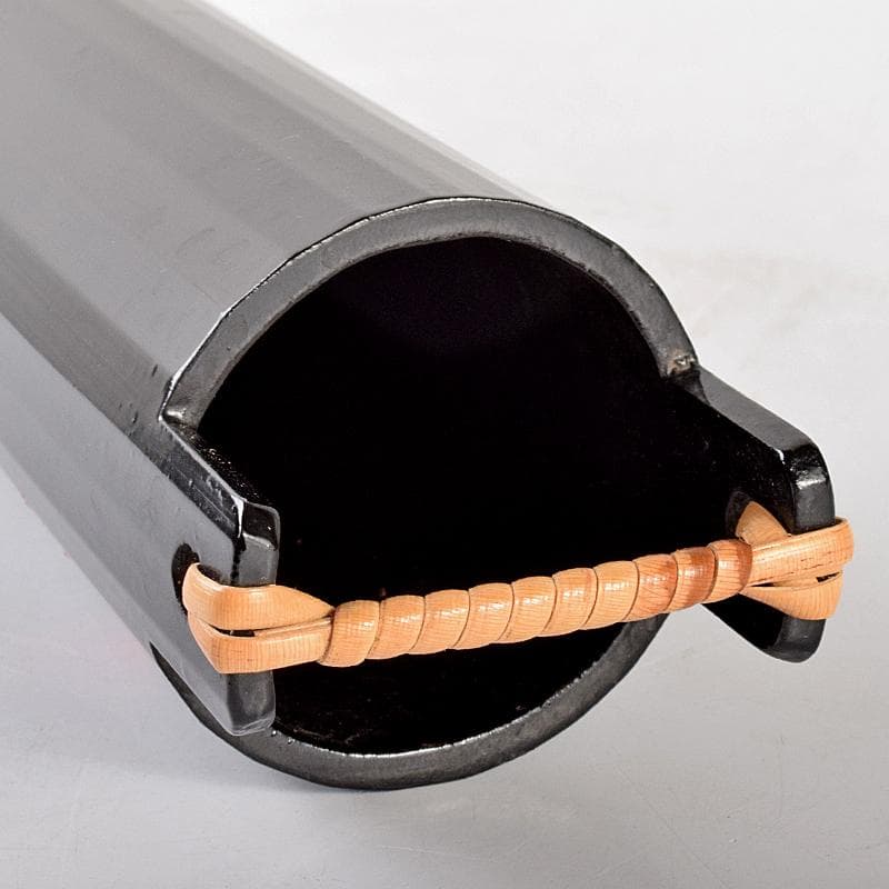 茶道具　田辺竹雲斎造　黒漆　蘇鉄図　竹花入　共箱　V　R5127