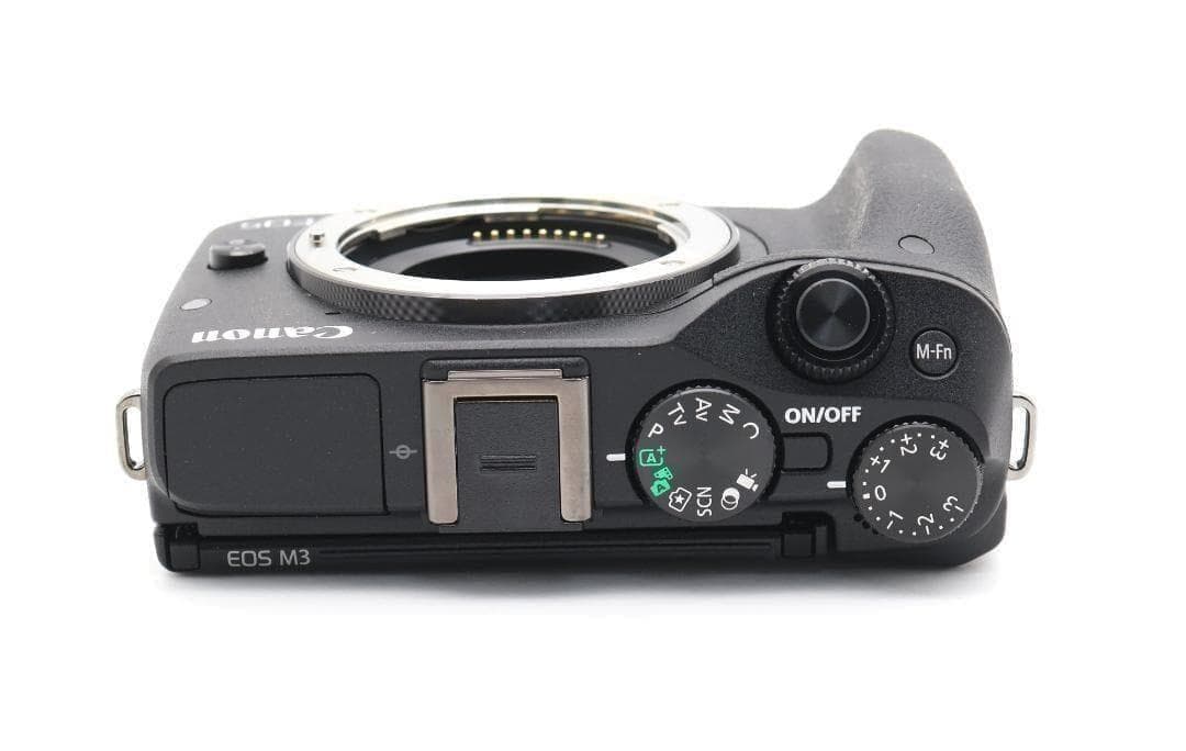 ■完動品 ほぼ新品 Canon EOS M3 ミレーレス一眼