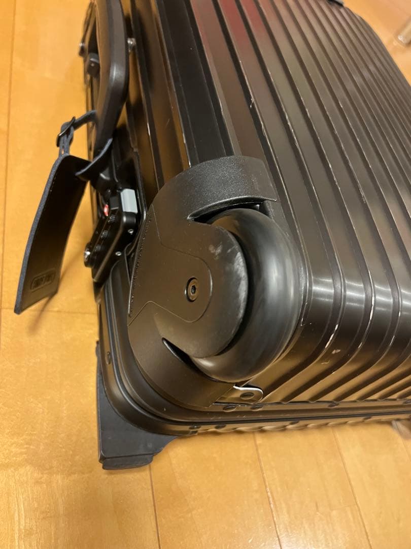 RIMOWA トパーズ ステルス ルフトハンザ限定 32L 2輪 機内持ち込み可