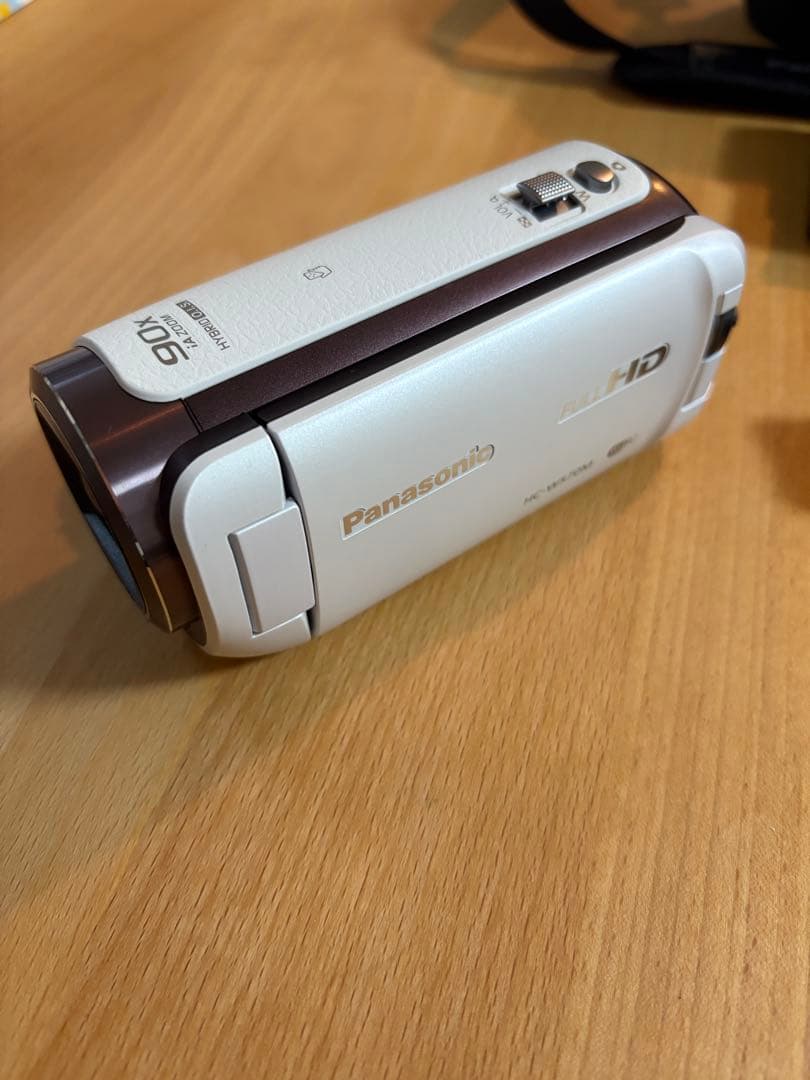 ビデオカメラ Panasonic HC-W570M
