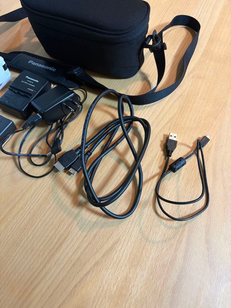 ビデオカメラ Panasonic HC-W570M