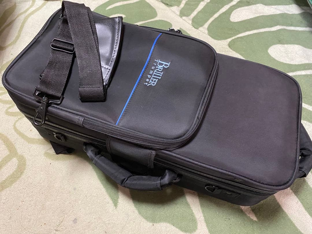 トランペット　島村楽器(グリッターＳ)チューナー付き