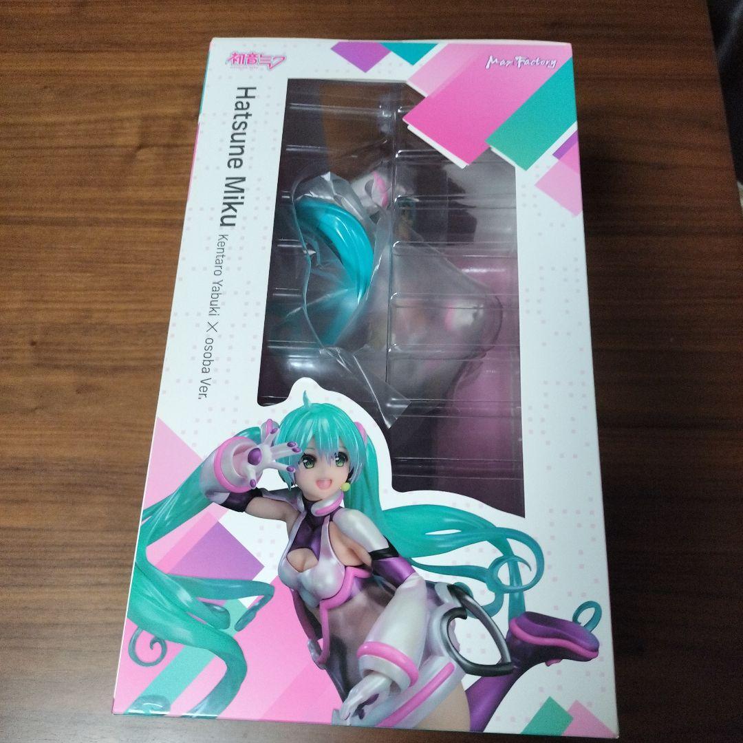 初音ミク　osoba　フィギュア