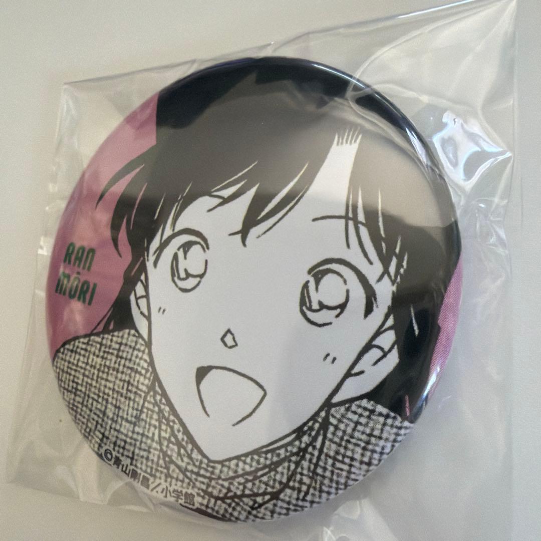 名探偵コナン 毛利蘭 缶バッジ　2点