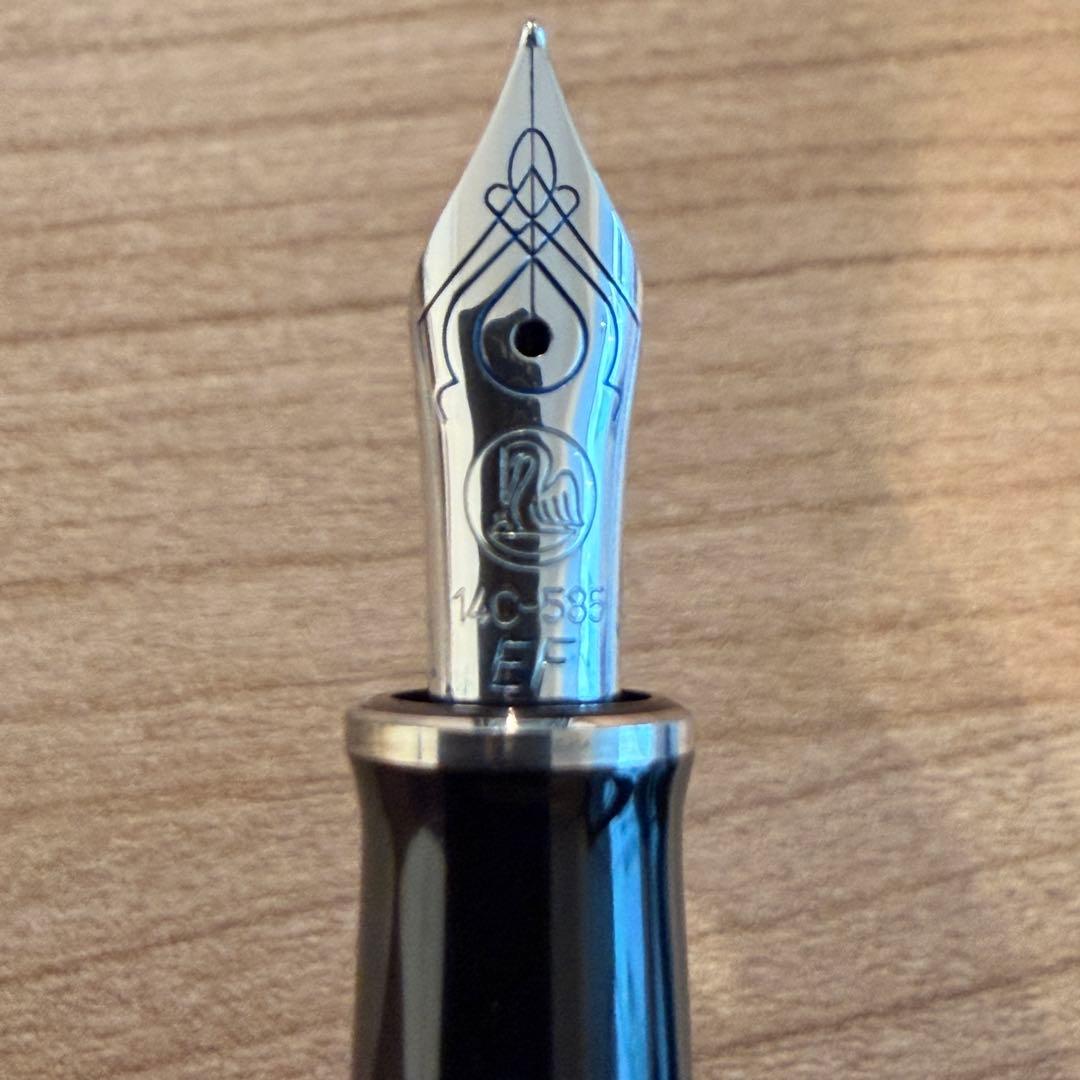 Pelikan SOUVERAN M405 ブラックストライプ(EF)