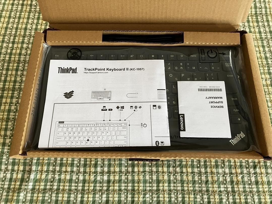 25/11 購入 ThinkPad トラックポイント キーボード II 日本語