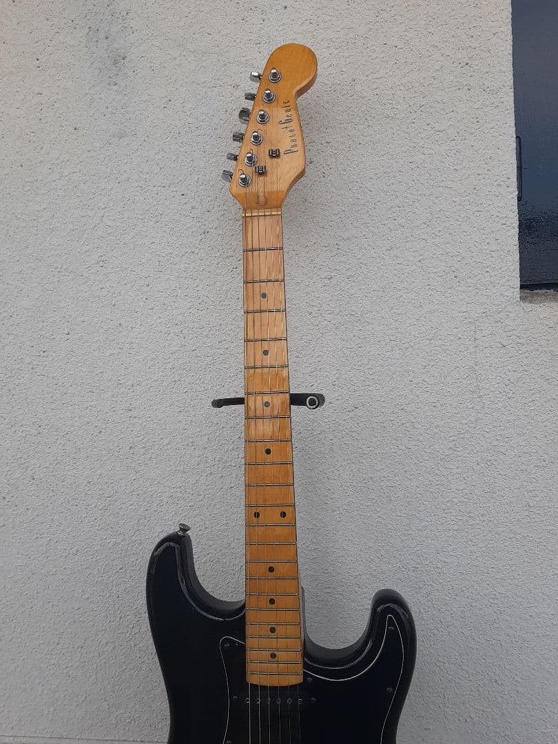 最終値下げ加熱処理ＡＩＹストラトタイプエレキギターSSH黒完全調整済