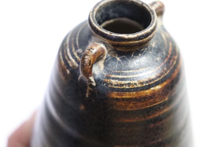 中国　黒釉蓋耳小瓶　送料込み1220