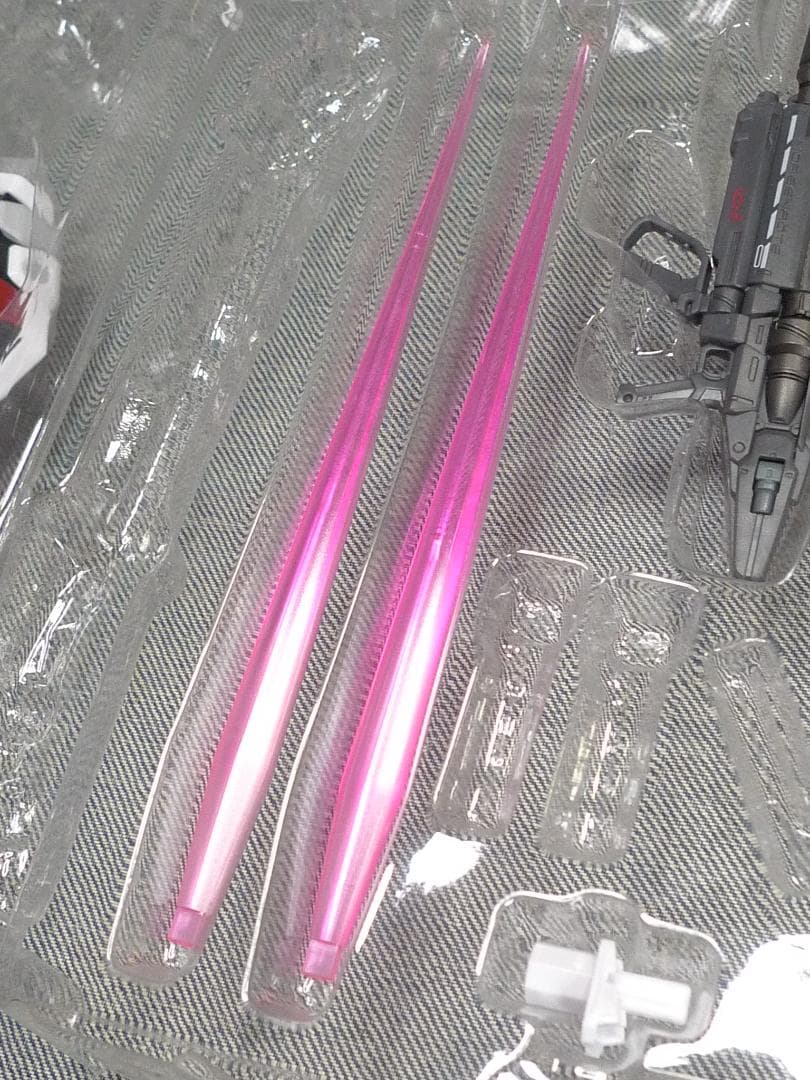 n5776■ガンダムアストレイ レッドフレーム メタルビルド 箱＋パーツ