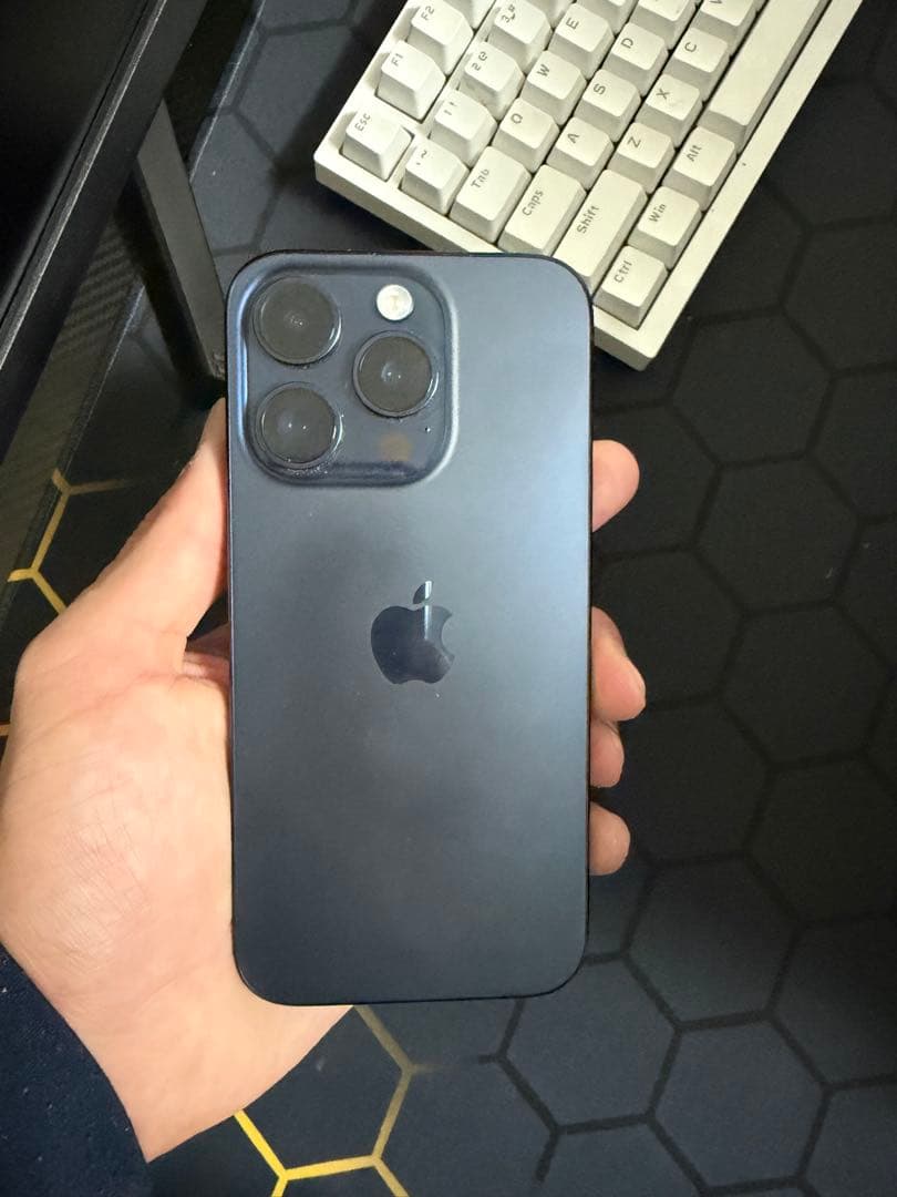 Apple iPhone 15 Pro グラファイト