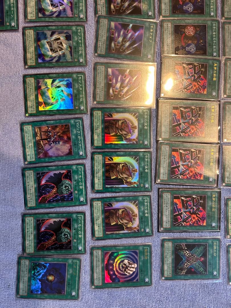 遊戯王OCG デュエルモンスターズ 魔法カード 77枚 引退品 まとめ売り
