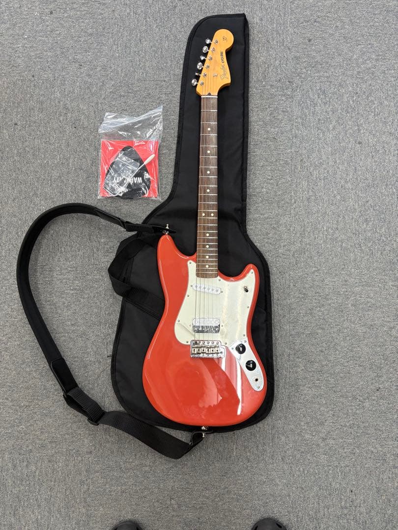 ギター Fender Japan Limited Cyclone RW Red