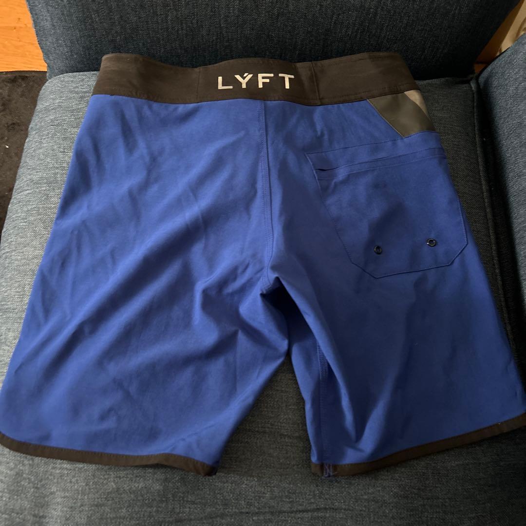 LYFT サーフパンツ XS 青