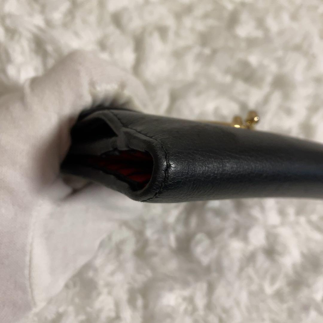 サルヴァトーレフェラガモ 2つ折り財布 ガンチーニ 金具 レザー ブラック