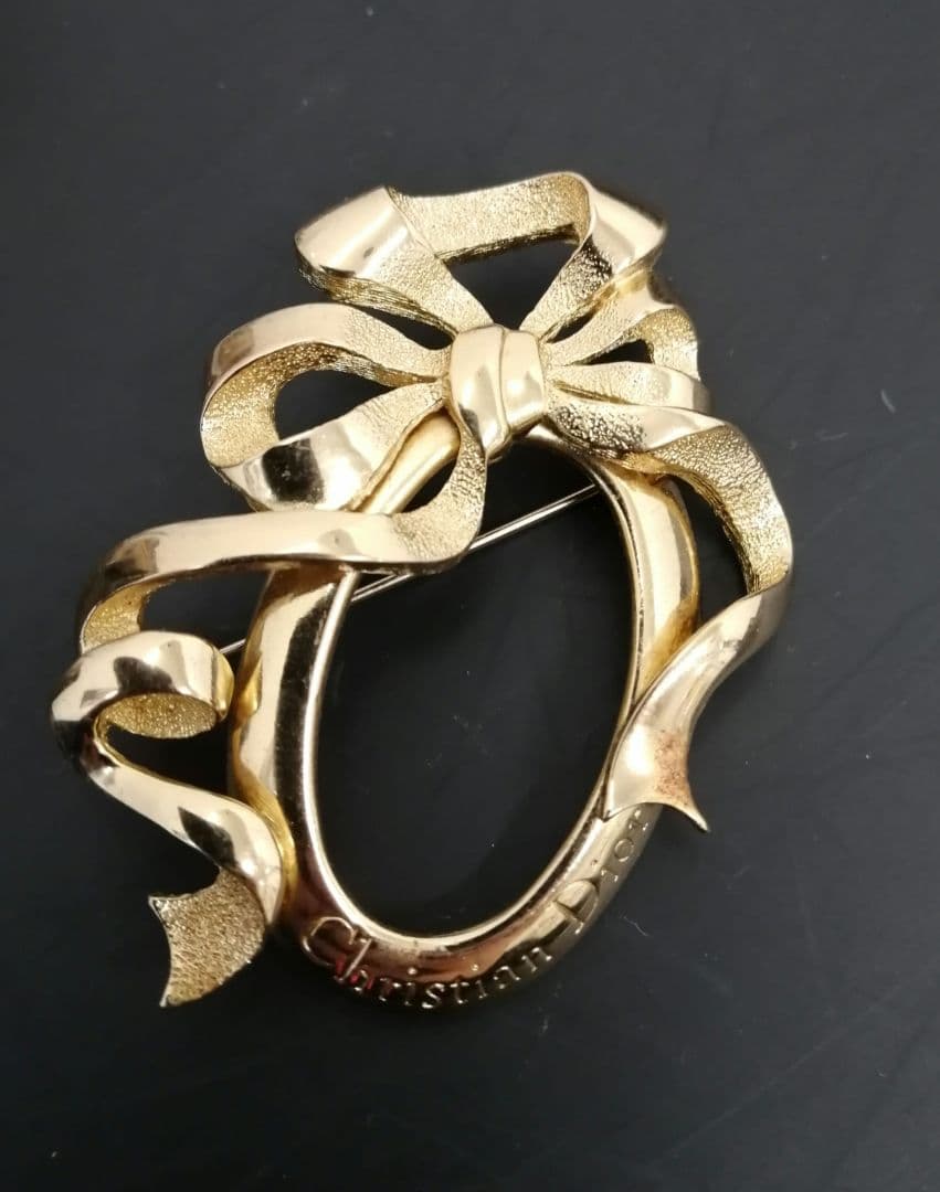 Christian Dior ゴールド リボン ブローチ