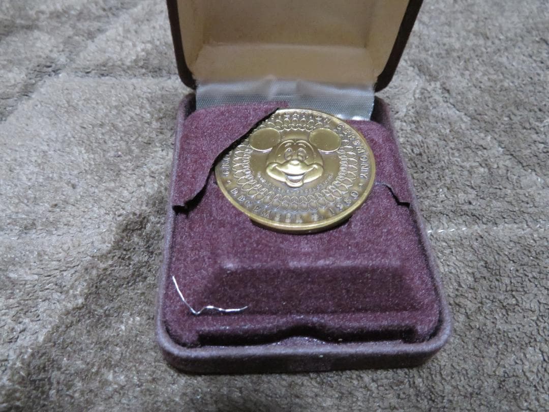 東京ディズニーランド地鎮祭メダル