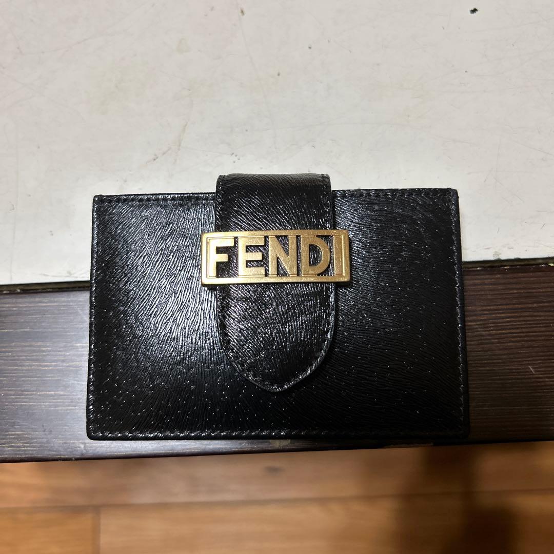 FENDI 黒 レザー カード パスケース