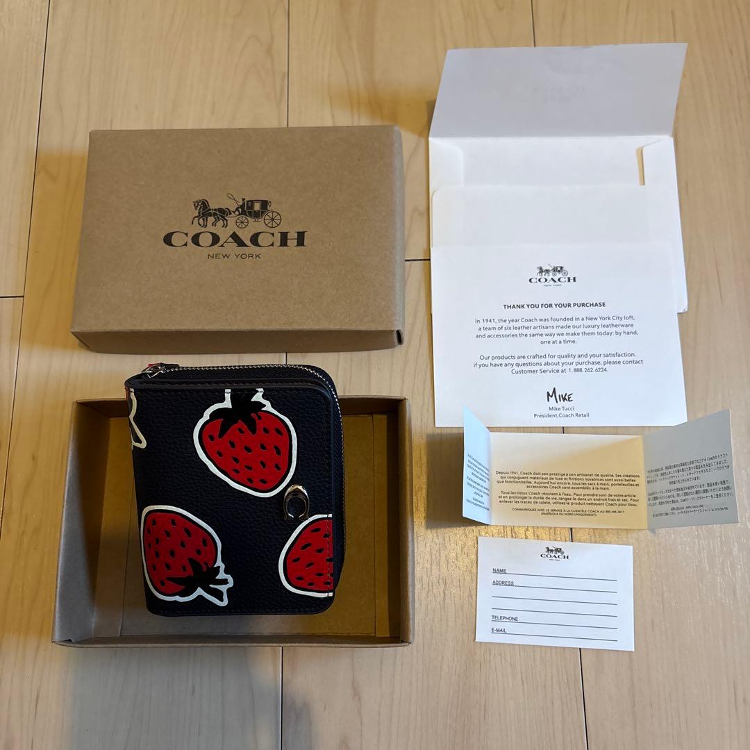COACH ストロベリープリント 二つ折り財布