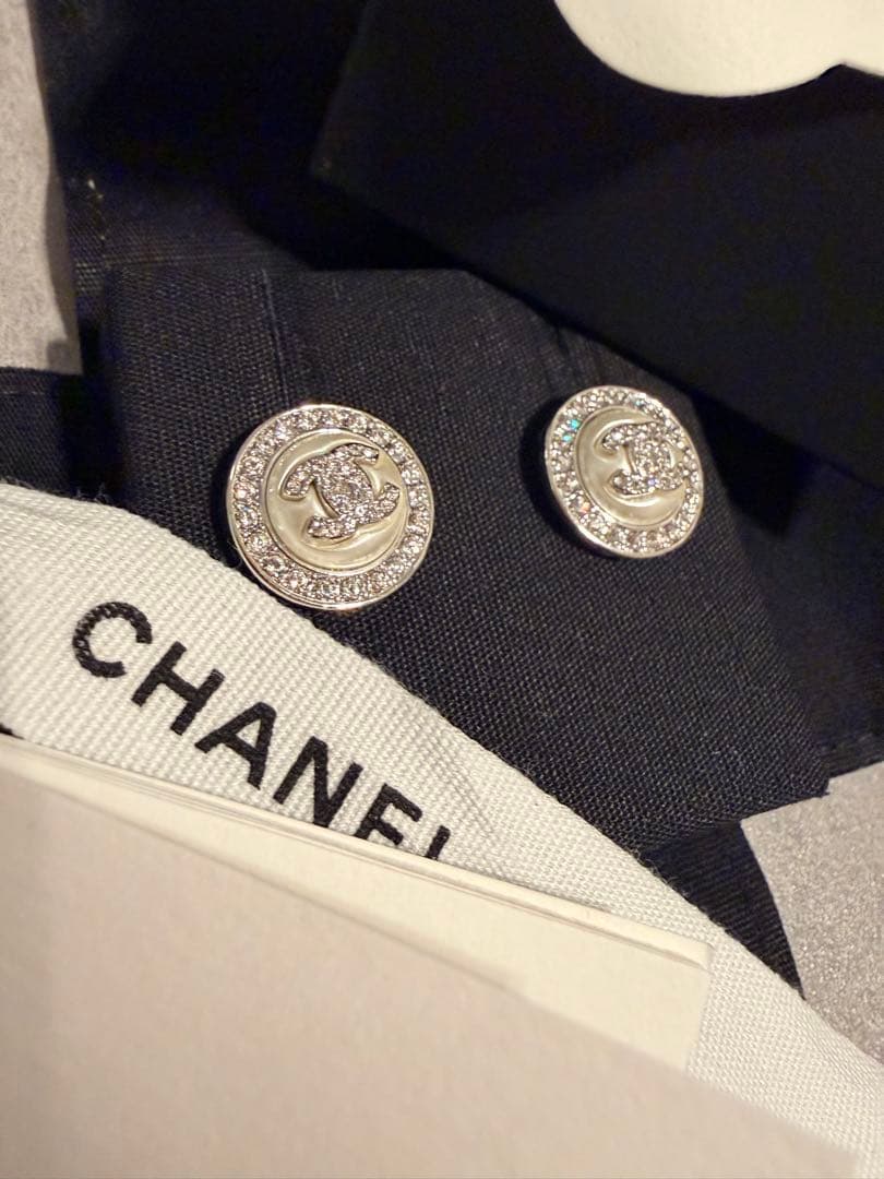 特別価格　CHANEL クリスタルパールロゴピアス　キラキラピアス