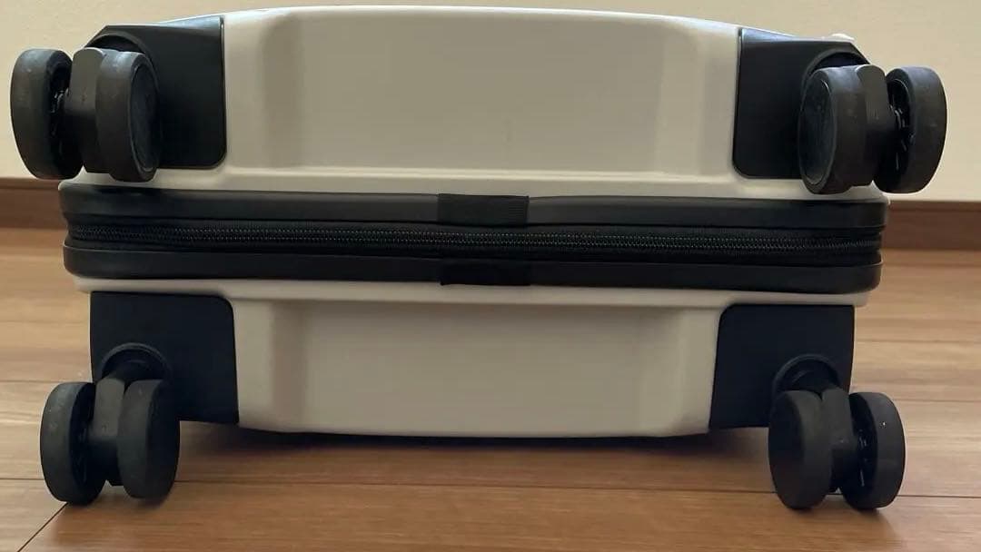 お値下げ【美品】シフレ グリーンワークス キャリーケース TSAロック付き