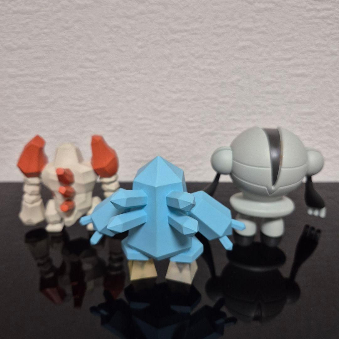海外版ポケモンスケールワールド レジロック、レジスチル、レジアイス 三体セット
