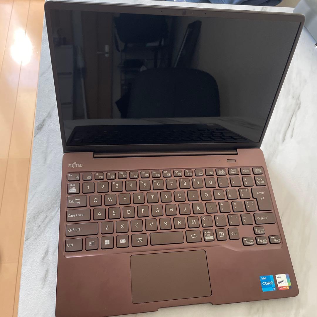 富士通 LIFEBOOK CH78/H3 モカブラウン