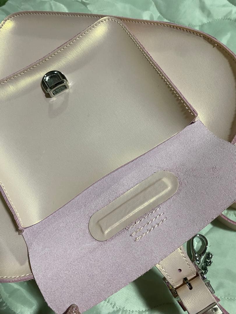 Dr.martens 2025バレンタイン限定ハートバック