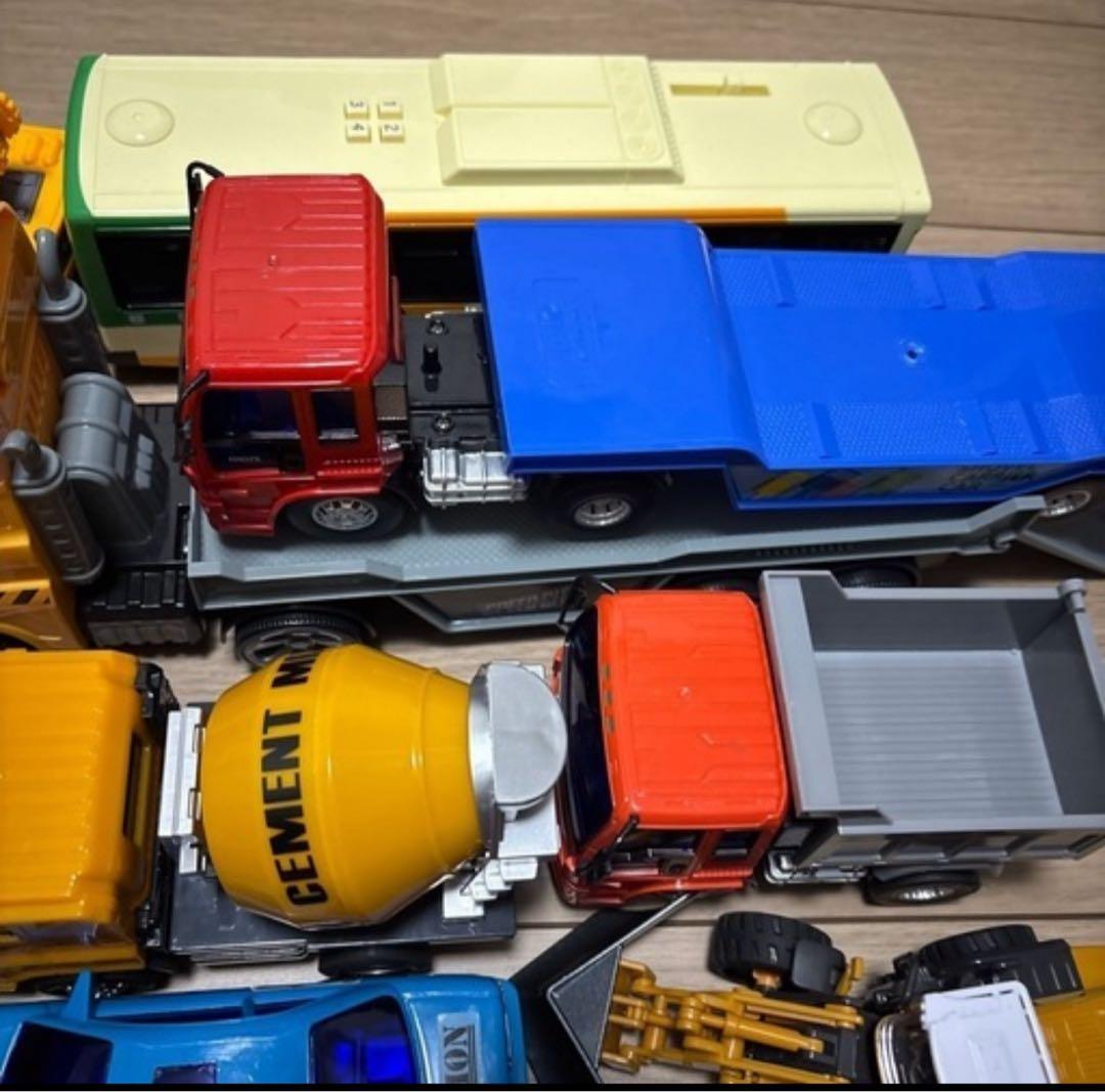 はたらくくるま　乗り物　おもちゃ　まとめ売り