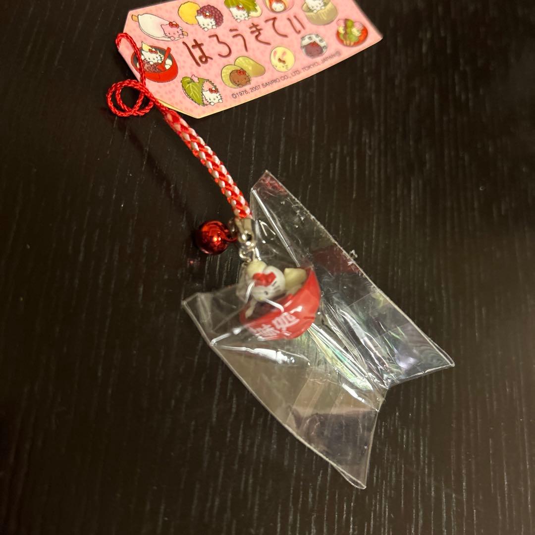 キティ　根付け　くりいむ白玉