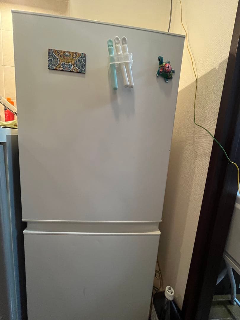 AQUA アクア　冷蔵庫　AQR-E13G