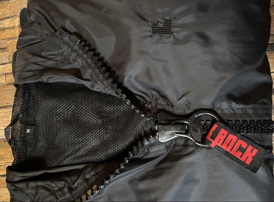 【レア】ワンオクONE OK ROCK初期ナイロンパーカー