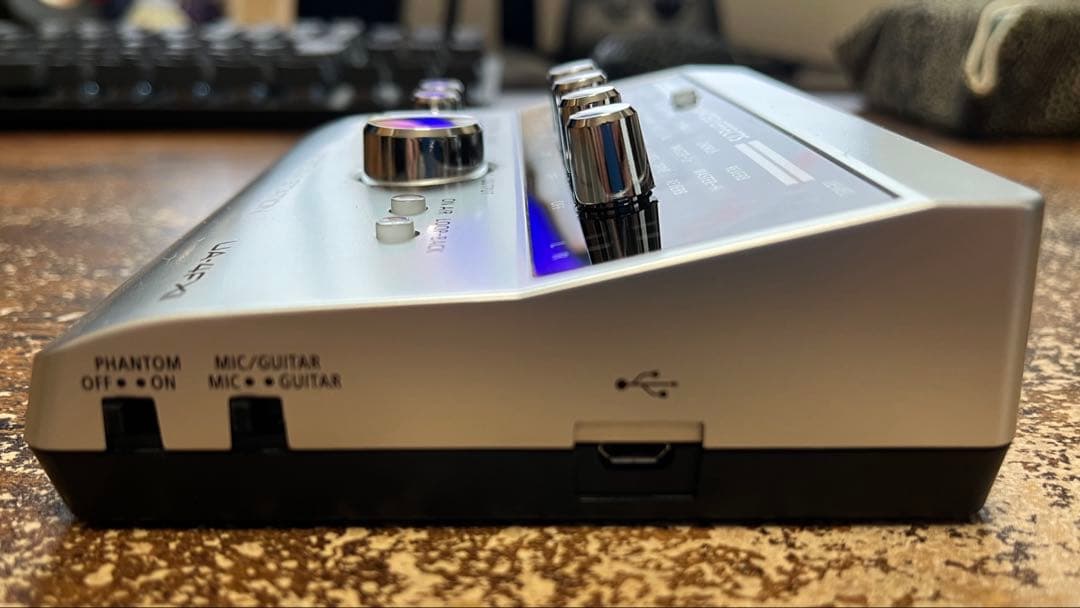 [美品] Roland UA-4FX2 [接続ケーブル付]