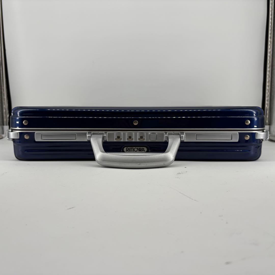美品 リモワ アタッシュケース リンボ 紺 ポリカーボネート