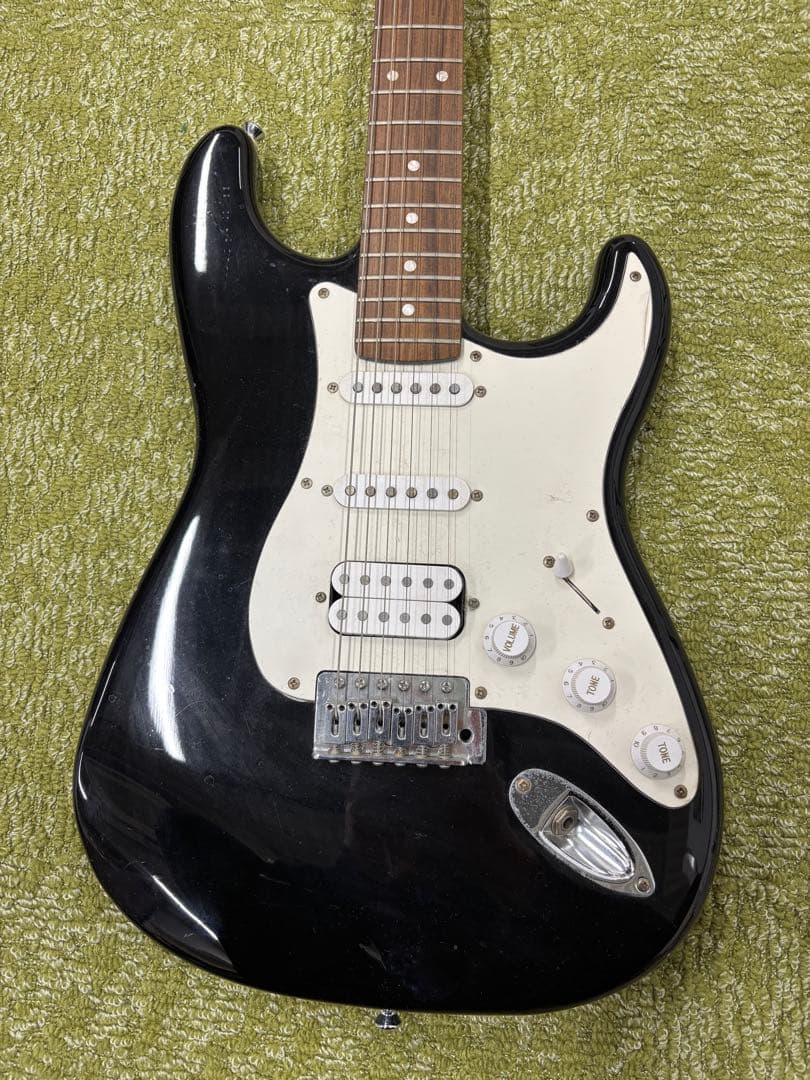 FERNANDES ストラトキャスタータイプ エレキギター ブラック