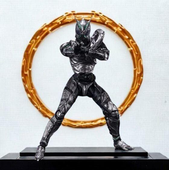 新品 S.H.Figuarts 仮面ライダーSHADOWMOON ブラックサン