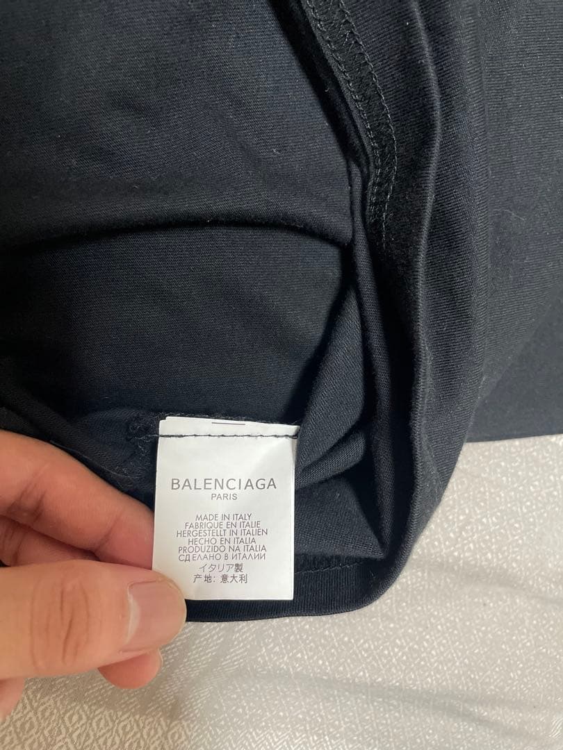 Balenciaga ブラック Tシャツ